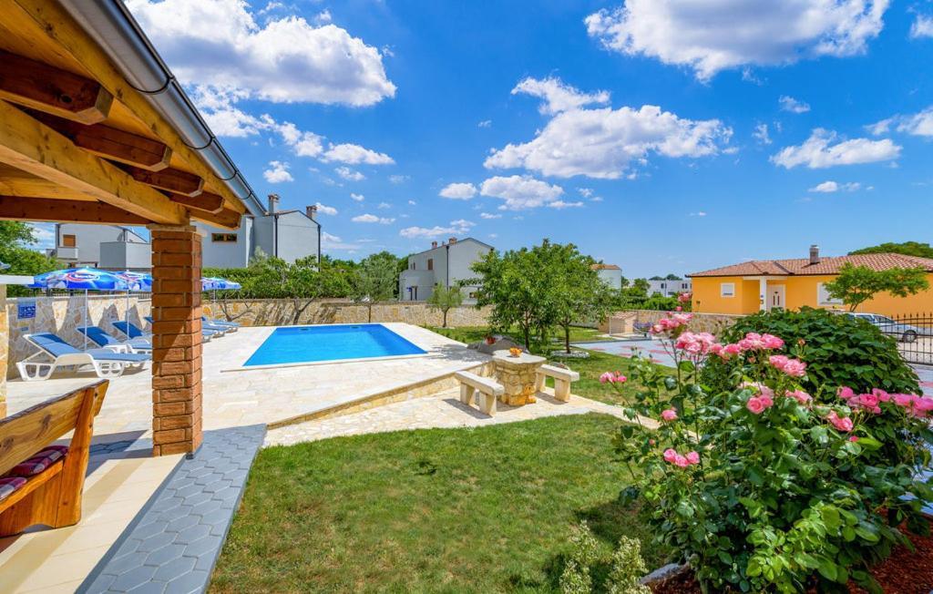 Apartman Blazevic Porec Esterno foto